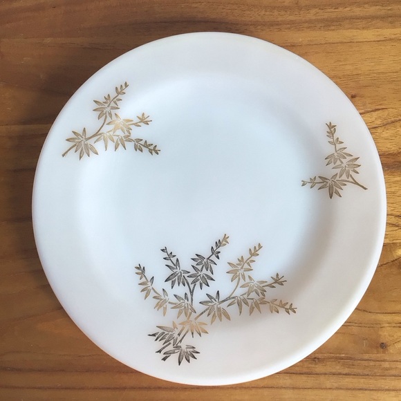 Vintage Federal Glass Golden Bamboo Dinner Plates - Set of 2 - Picture 5 of 7